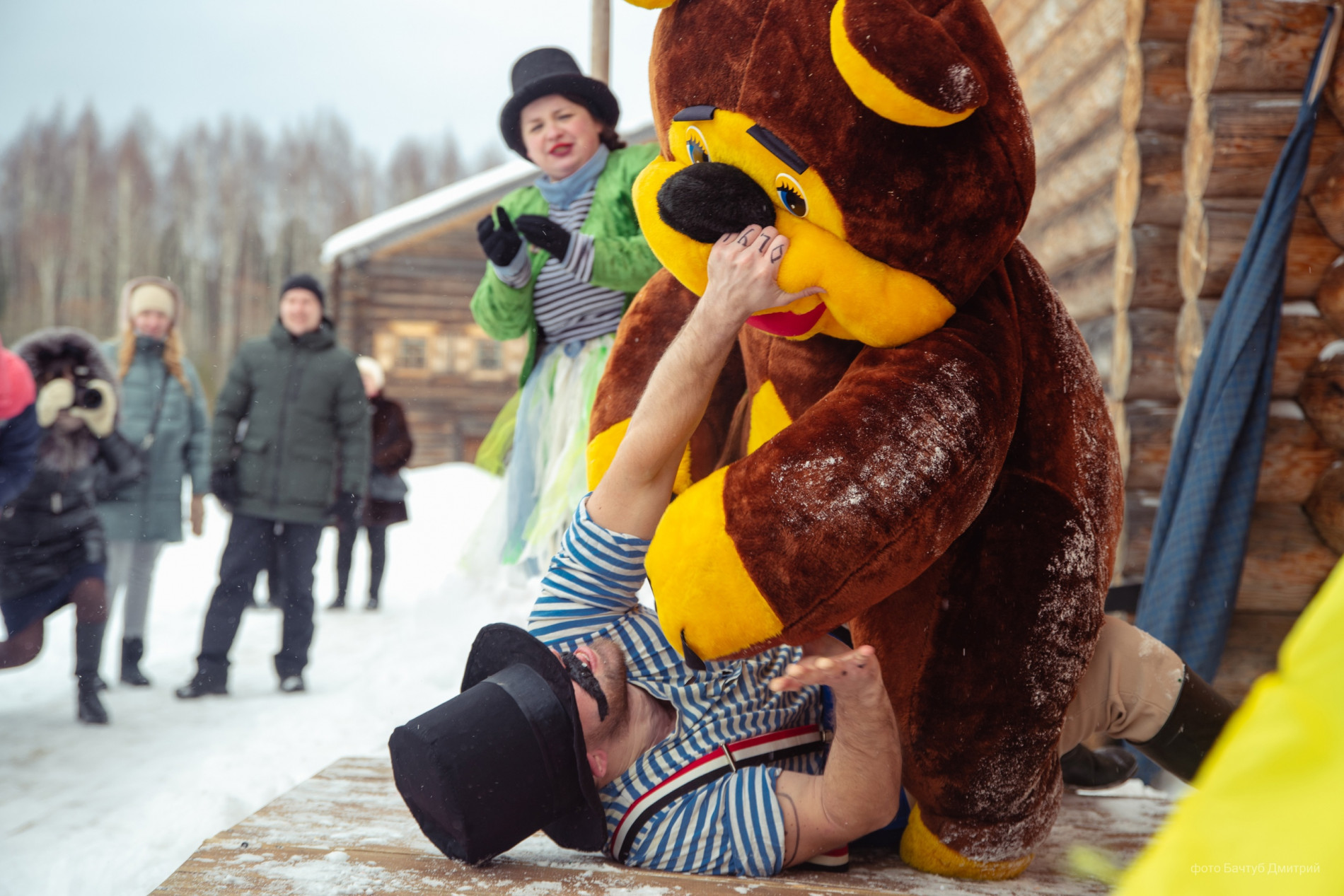 Масленица в семенково вологда. Масленица. Детская Масленица. Карусель на Масленицу. Масленица фотосессия.